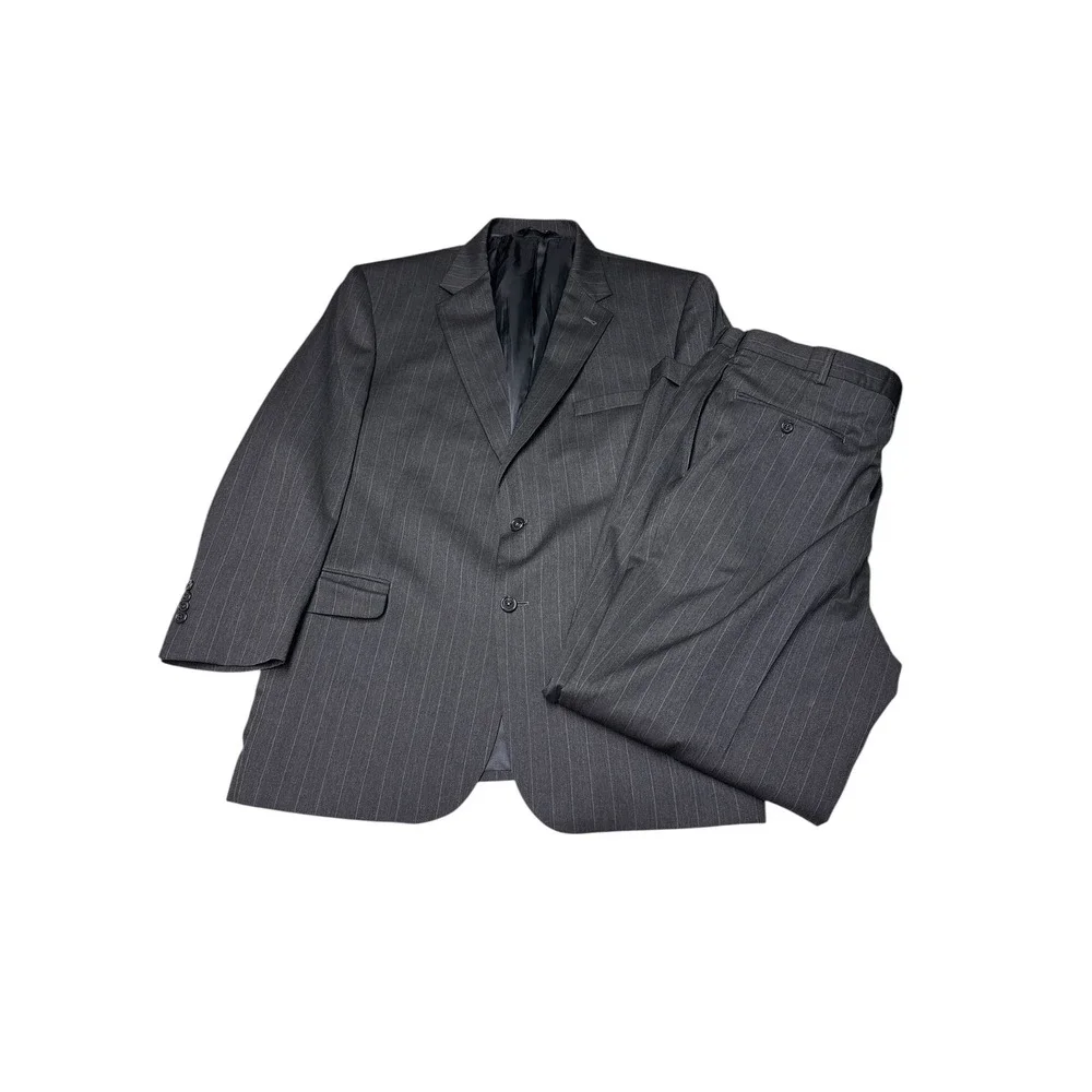 Jos A Bank Signature Collection Gordon Charcoal Pinstripe 2 Pc Wool 46R 38X32‎